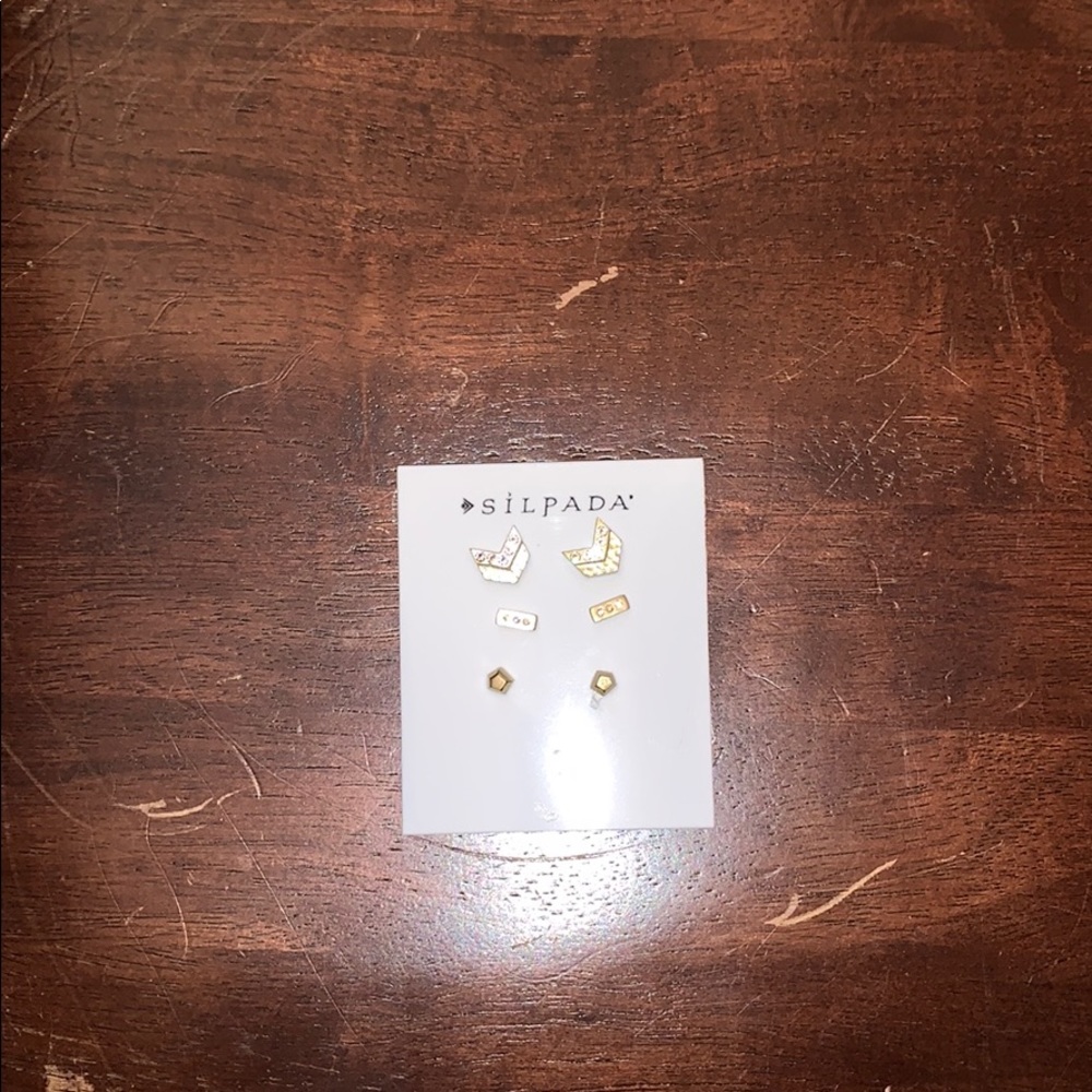3 piece earrings